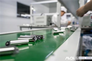 لی آئن بیٹری کے اندرونی اجزاء