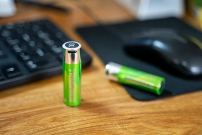 2000mAh 18650 لتیم بیٹری